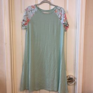 👗 teal dress 👗  EUC. Rarely worn.